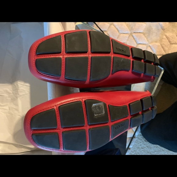 PRADA - Picture 8 of 13